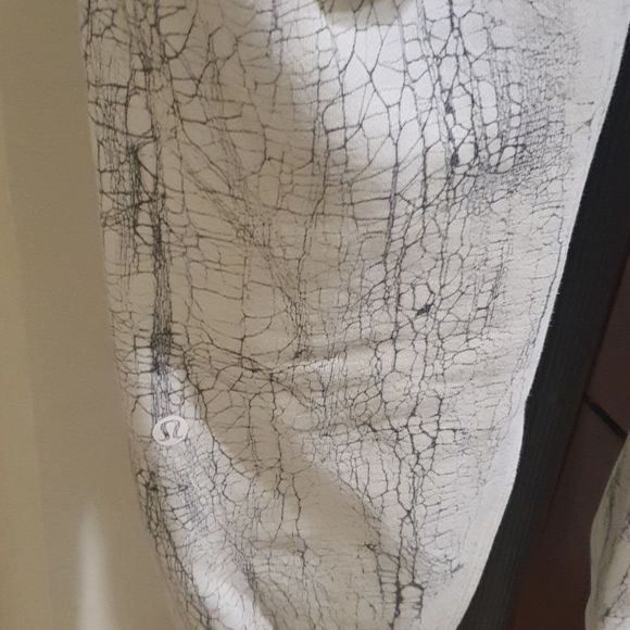 Lululemon Warm Down Jogger *7/8 Length size 8 - Picture 6 of 8